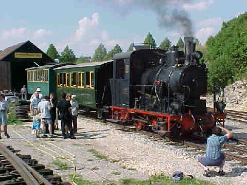 Personenzug (Gr&ouml;sse 23 kb)