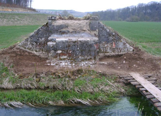  (Gr&ouml;&szlig;e ca. 124 kB)