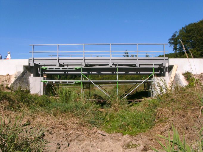  (Gr&ouml;&szlig;e ca. 81 kB)