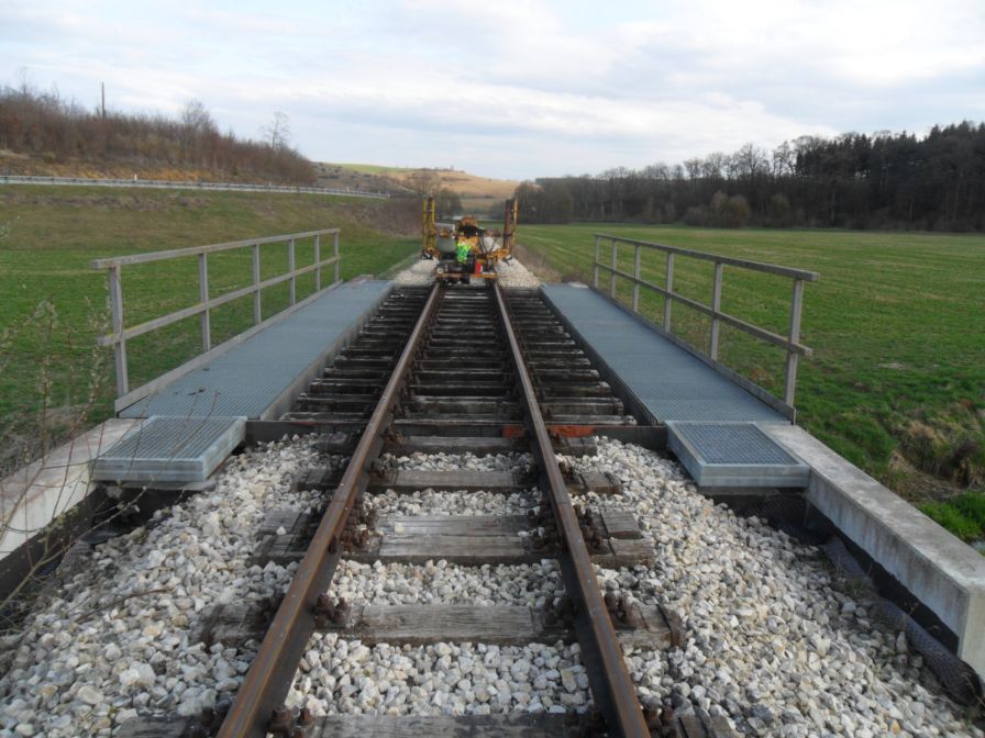 (Gr&ouml;&szlig;e ca. 106 kB)