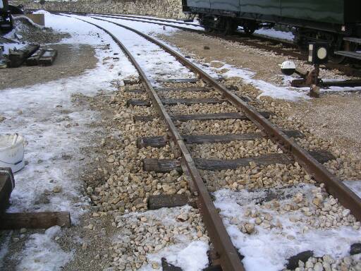 Fertig, alle Schwellen gewechselt (Gr&ouml;&szlig;e ca. 49 Kb)