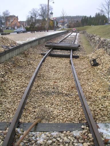 ausgebaute Schwellen im Gleis 1 (Gr&ouml;&szlig;e ca. 55 Kb)