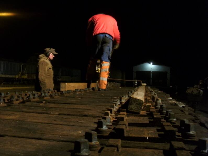 Nachtarbeit - der Feierabend naht (36Kb)