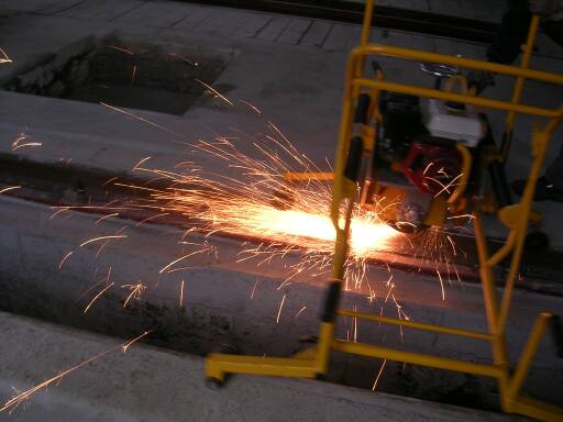 Grat entfernen (27 Kb)