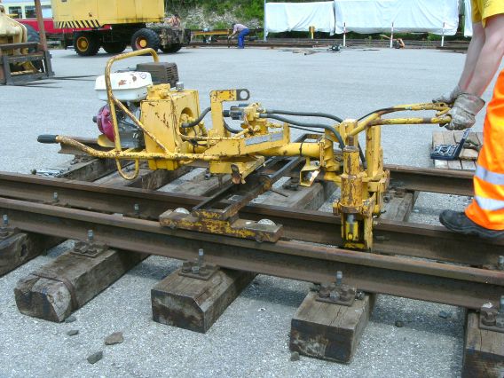 (Gr&ouml;&szlig;e ca. 65 kb)