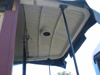 Platform Neresheimer Seite, Dach (Gr&ouml;&szlig;e ca 21 kB)