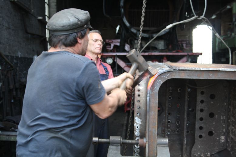 Feuerb&uuml;chse (Gr&ouml;&szlig;e 54 Kb)