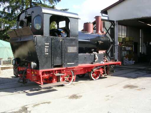 Das F&uuml;hrerhaus ist wieder drauf (Gr&ouml;&szlig;e 26 Kb)