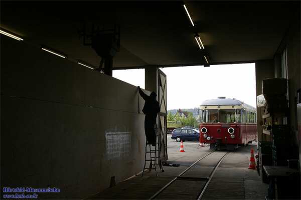 die 2. Wand f&auml;llt (Gr&ouml;&szlig; ca 17 Kb)