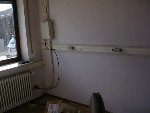 Elektroinstallation in der Elekrowerkstatt (Gr&ouml;&szlig;e ca. 11 Kb)