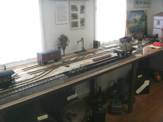 Modellbahnanlage (Gr&ouml;&szlig;e ca. 26 Kb)