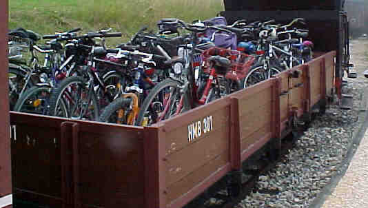 OW 301 mit sehr vielen Fahrr&auml;dern (Gr&ouml;&szlig;e ca. 20 Kb)