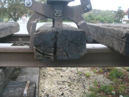 Ansetzen der hydraulischen Presse (Gr&ouml;&szlig;e ca 27 kb)