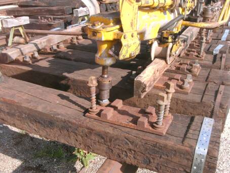 Der Schrauber auf Kanth&ouml;lzern (Gr&ouml;&szlig;e ca 34 kb)