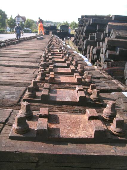 viele fertige Schwellen (Gr&ouml;&szlig;e ca 42 kb)