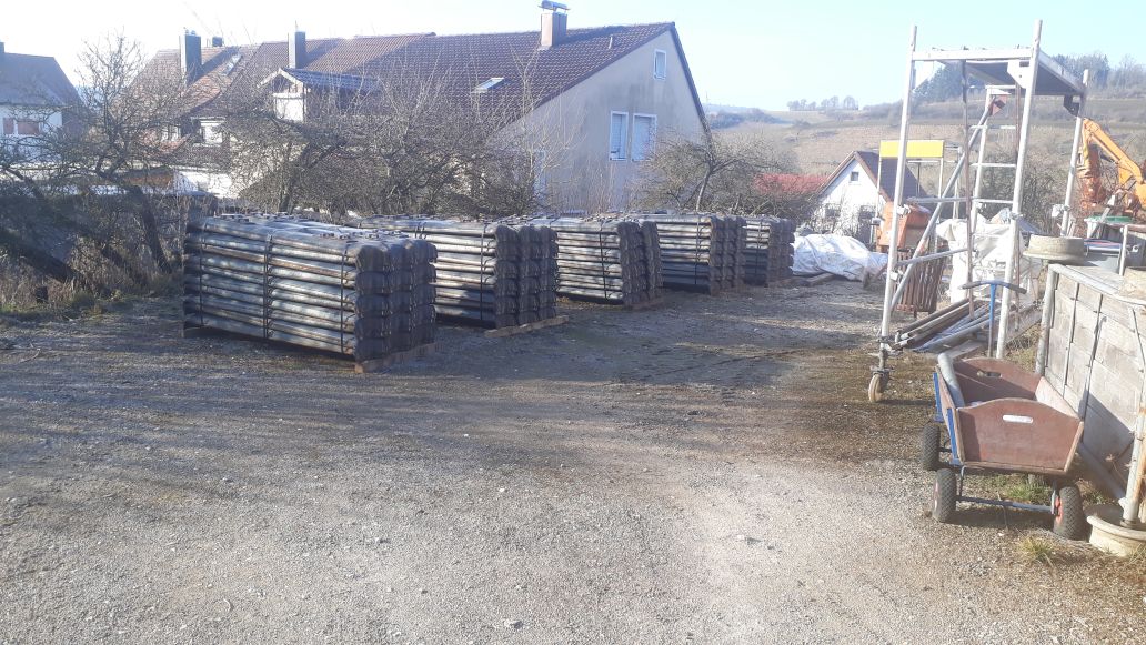 angelieferte Schwellenstapel (Gr&ouml;&szlig; 168 kb)