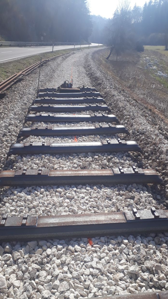 erste Schwellen ausgelegt (Gr&ouml;&szlig; 220 kb)