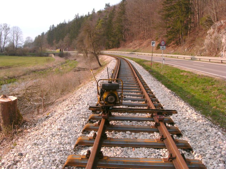 Schrauben anziehen (Gr&ouml;&szlig; 125 kb)