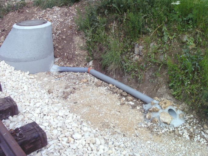 Schachtdeckel (Gr&ouml;&szlig;e ca. 97kB)