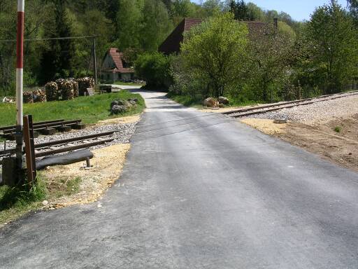 B&uuml; aus Stra&szlig;ensicht (Gr&ouml;&szlig;e ca. 39kB)