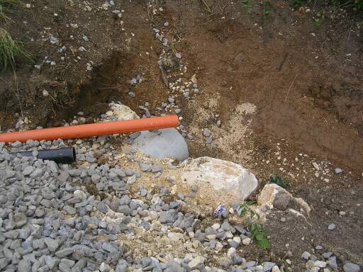 Wassereinlauf am B&Uuml; 3  (Gr&ouml;&szlig;e ca. 49kB)