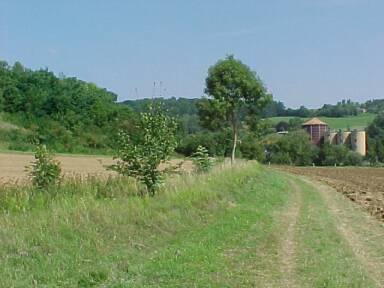 Strecke vor Iggenhausen, von Katzenstein  (Gr&ouml;&szlig;e ca. 17 kB)