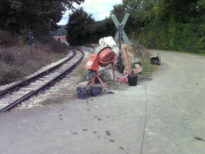 Bahnsteigbau Iggenhausen(Gr&ouml;&szlig;e ca. 67 kB)