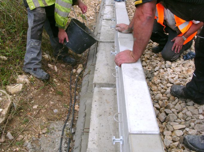 Bahnsteigbau Iggenhausen(Gr&ouml;&szlig;e ca. 84 kB)