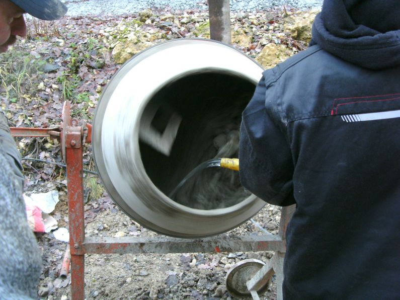 Bahnsteigbau Iggenhausen(Gr&ouml;&szlig;e ca. 96 kB)