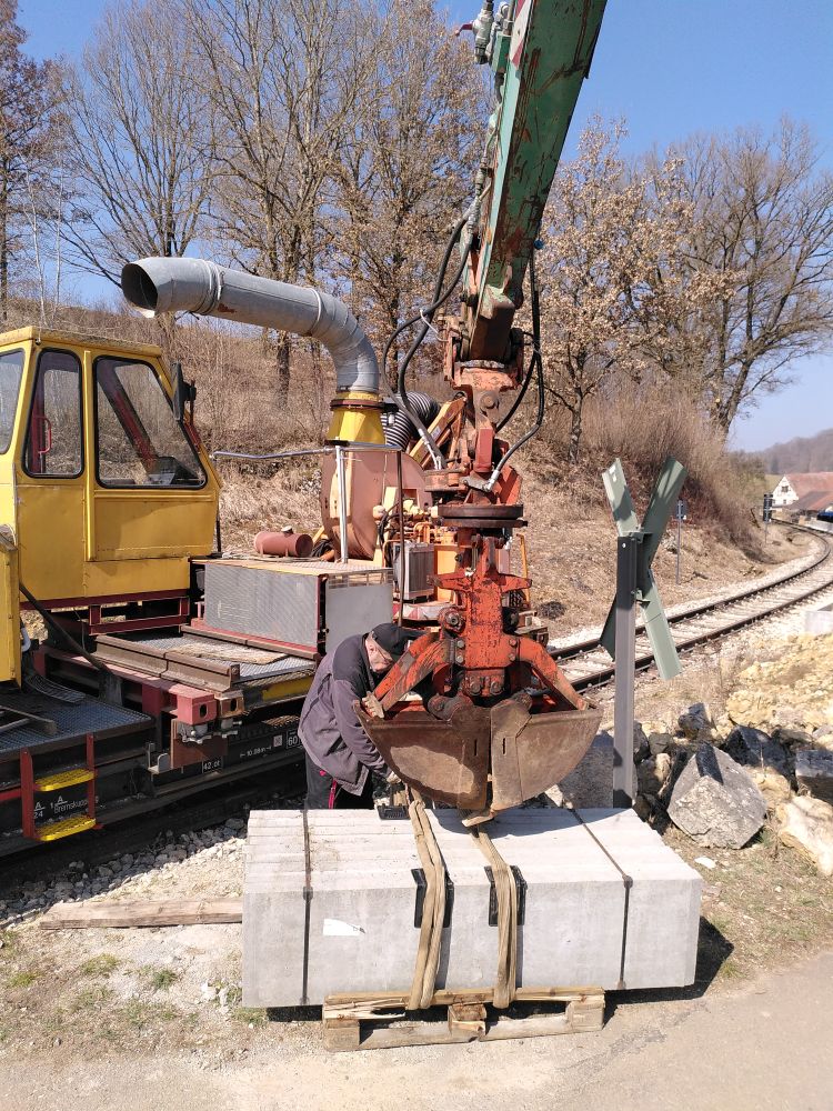 Bahnsteigbau Iggenhausen(Gr&ouml;&szlig;e ca. 232 kB)