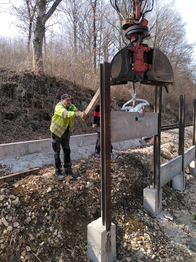 Bahnsteigbau Iggenhausen(Gr&ouml;&szlig;e ca. 276 kB)