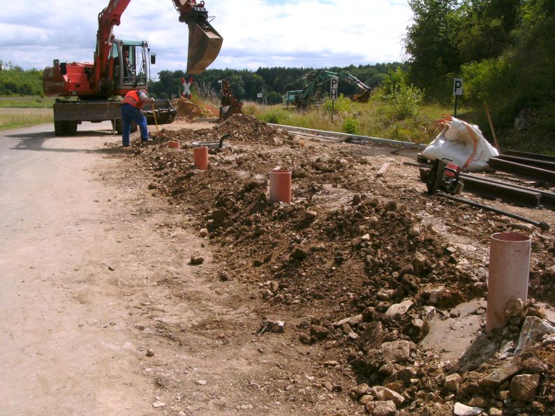Bahnsteigbau Iggenhausen(Gr&ouml;&szlig;e ca. 126 kB)