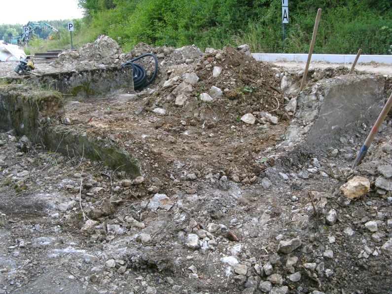 Bahnsteigbau Iggenhausen(Gr&ouml;&szlig;e ca. 126 kB)