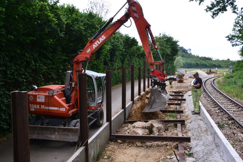 Bahnsteigbau Iggenhausen(Gr&ouml;&szlig;e ca. 114 kB)