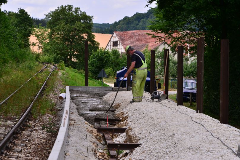 Bahnsteigbau Iggenhausen(Gr&ouml;&szlig;e ca. 119 kB)