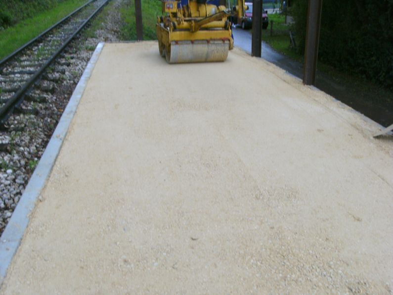 Bahnsteigbau Iggenhausen(Gr&ouml;&szlig;e ca. 57 kB)