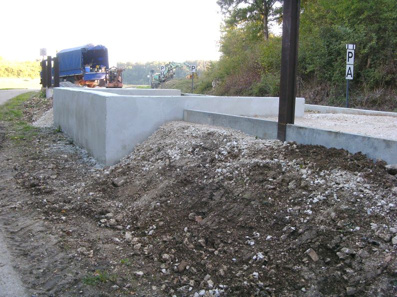 Bahnsteigbau Iggenhausen(Gr&ouml;&szlig;e ca. 133 kB)