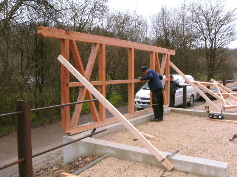 Bahnsteigbau Iggenhausen(Gr&ouml;&szlig;e ca. 111 kB)