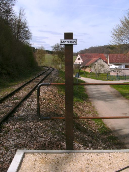 Bahnsteigbau Iggenhausen(Gr&ouml;&szlig;e ca. 74 kB)