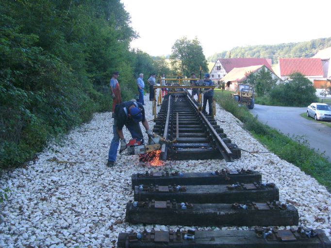  (Gr&ouml;&szlig;e ca. 83 kB)