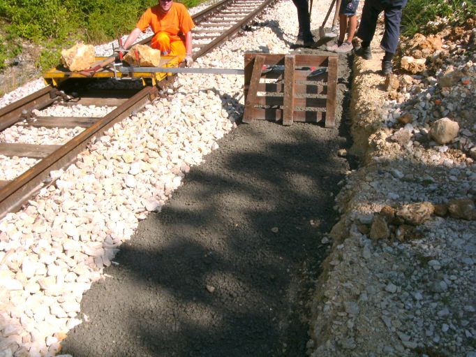 Bahnsteig Iggenhausen(Gr&ouml;&szlig;e ca. 97 kB)