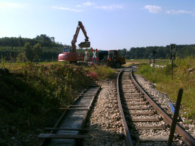 Bahnsteigbau Iggenhausen(Gr&ouml;&szlig;e ca. 69 kB)