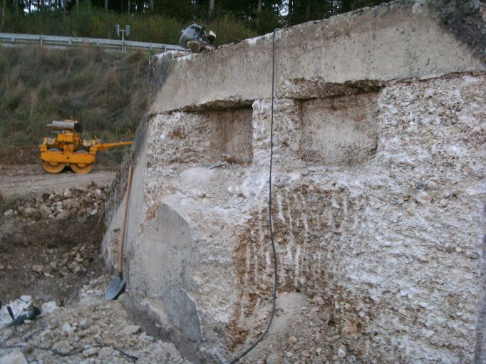  (Gr&ouml;&szlig;e ca. 85 kB)