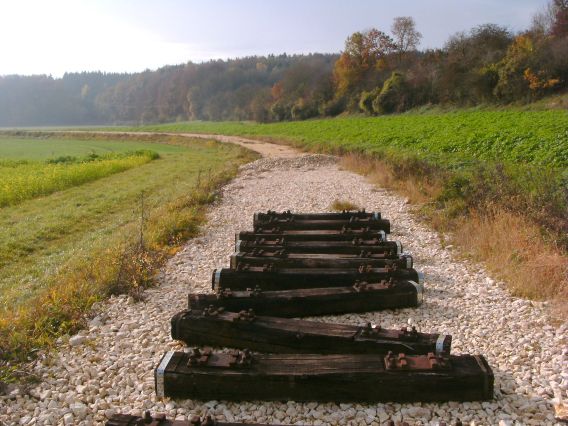  (Gr&ouml;&szlig;e ca. 58 kB)