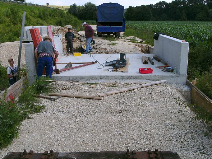  (Gr&ouml;&szlig;e ca. 130kB)