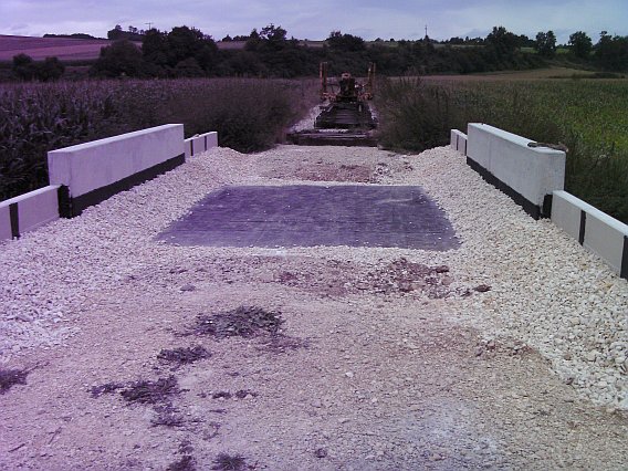  (Gr&ouml;&szlig;e ca. 85kB)