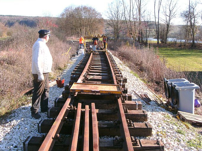  (Gr&ouml;&szlig;e ca. 124 kB)