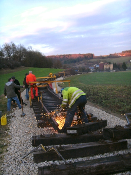  (Gr&ouml;&szlig;e ca. 185 kB)