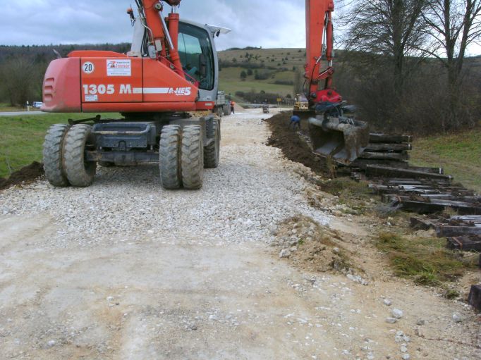 (Gr&ouml;&szlig;e ca. 76 kB)