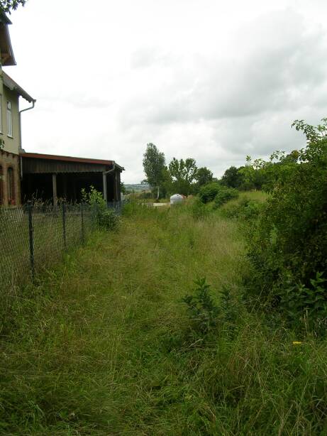 Bahnsteig Dischingen (Gr&ouml;&szlig;e ca. 41 kB)